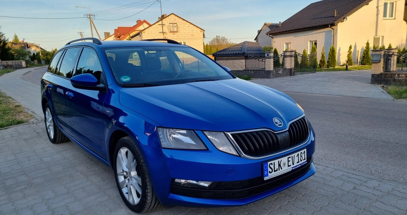 Skoda Octavia cena 49900 przebieg: 248000, rok produkcji 2018 z Biłgoraj małe 407